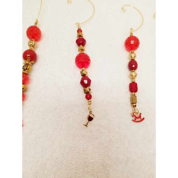 Five red and gold Christmas icicle ornaments c10 - Picture 9 of 11